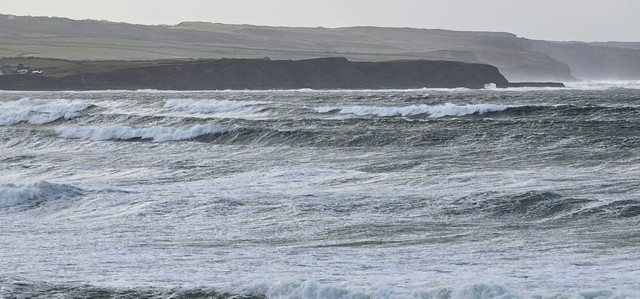 Massive whitewater swell 